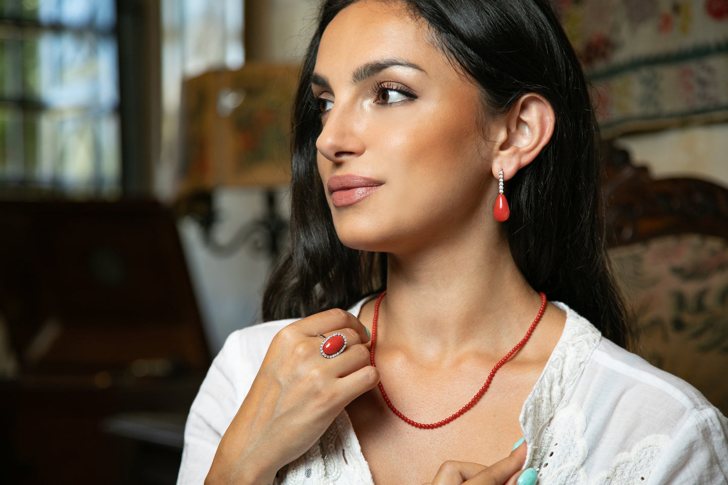 NECKLACE IN REAL MEDITERRANEAN RED CORAL SIZE 4-4.50 MOUNTED IN 18 CARAT GOLD PELLET WORK (Silver)